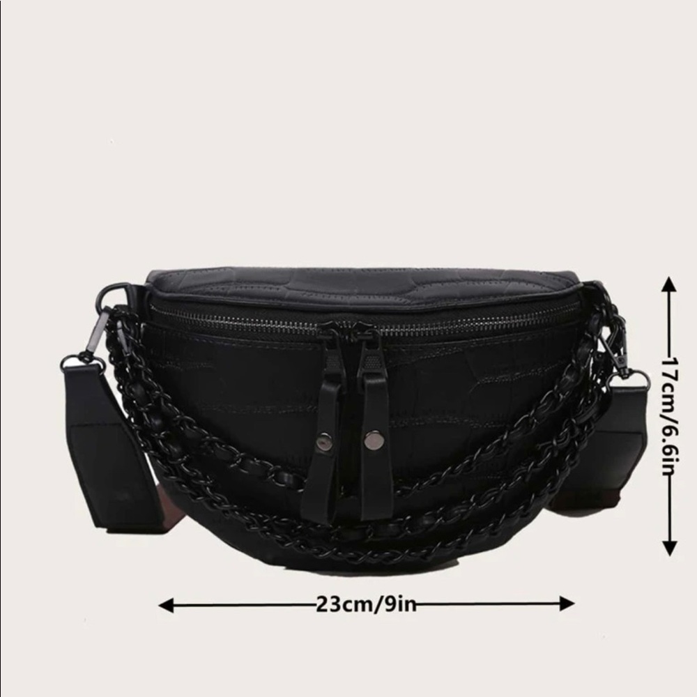 Crocodile Embossed Chain Decor Saddle Bag - Picture 3 of 5